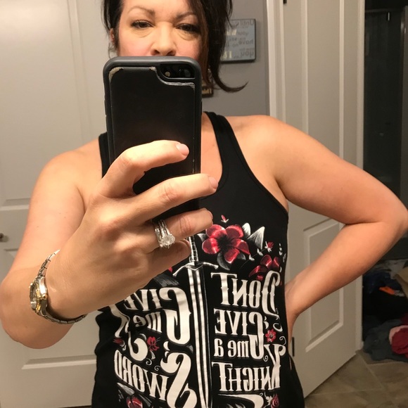 Meet your Posher, Suzette - Picture 3 of 4